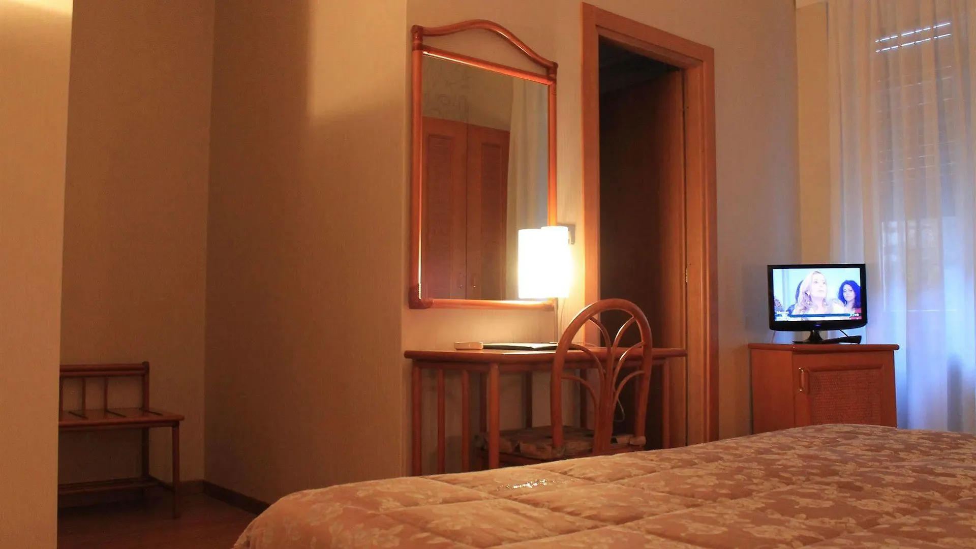 Hotel Kristina Imperia 3*,  Italië